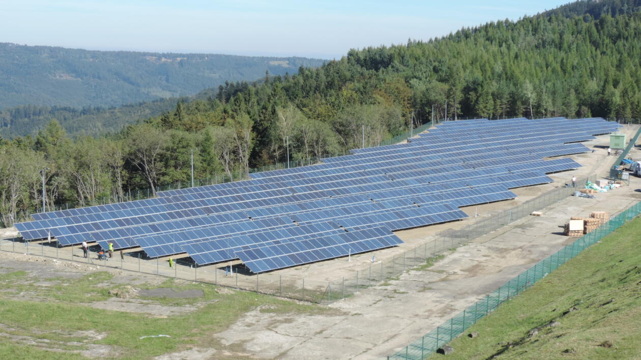 PGE będzie produkować prąd ze słońca. Elektrownia ruszyła na Górze Żar